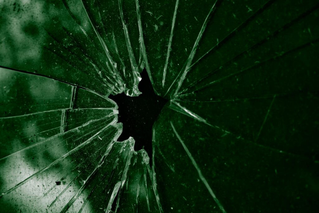 Tanda Pasangan Selingkuh Secara Emosional